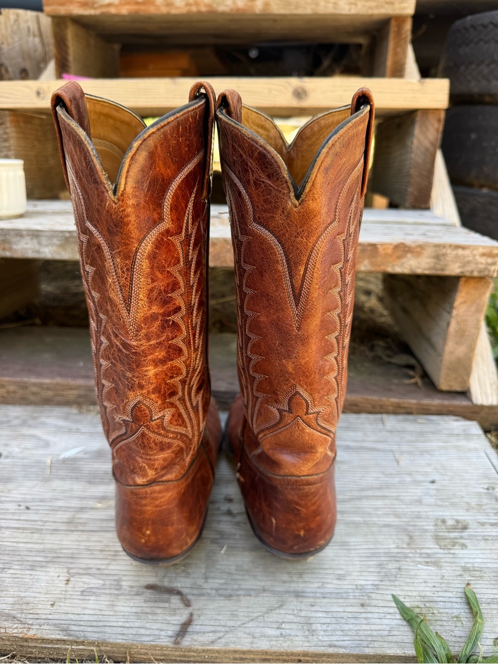 Vintage Tony Lama Brown Leather Western Cowboy Boots with Black Toe - Picture 9 of 9